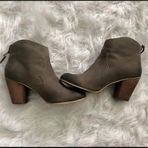 Nordstrom BP Beige Booties